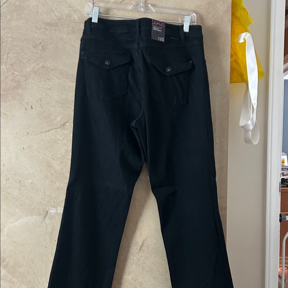 Women's Black Jeans - Picture 5 of 6